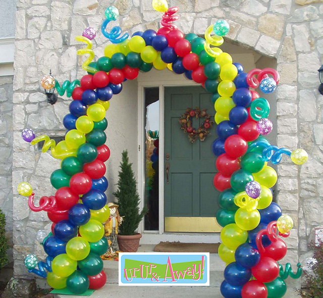 Whimsical Birthday Arch | Up, Up & Away!