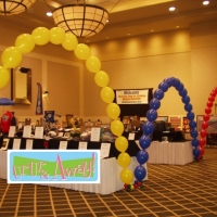 Link Balloon Arch | Up, Up & Away!